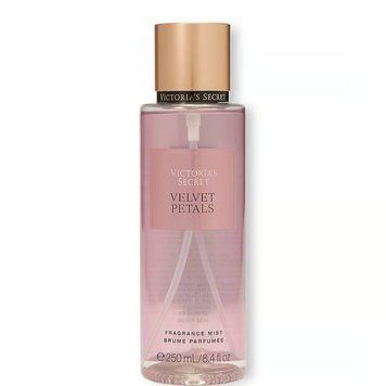 Фото Жіночий парфумований спрей для тіла Victoria's Secret Velvet Petals 250 мл &ndash; аромат квітів, мигдальної глазурі та сандалу 2081454980,